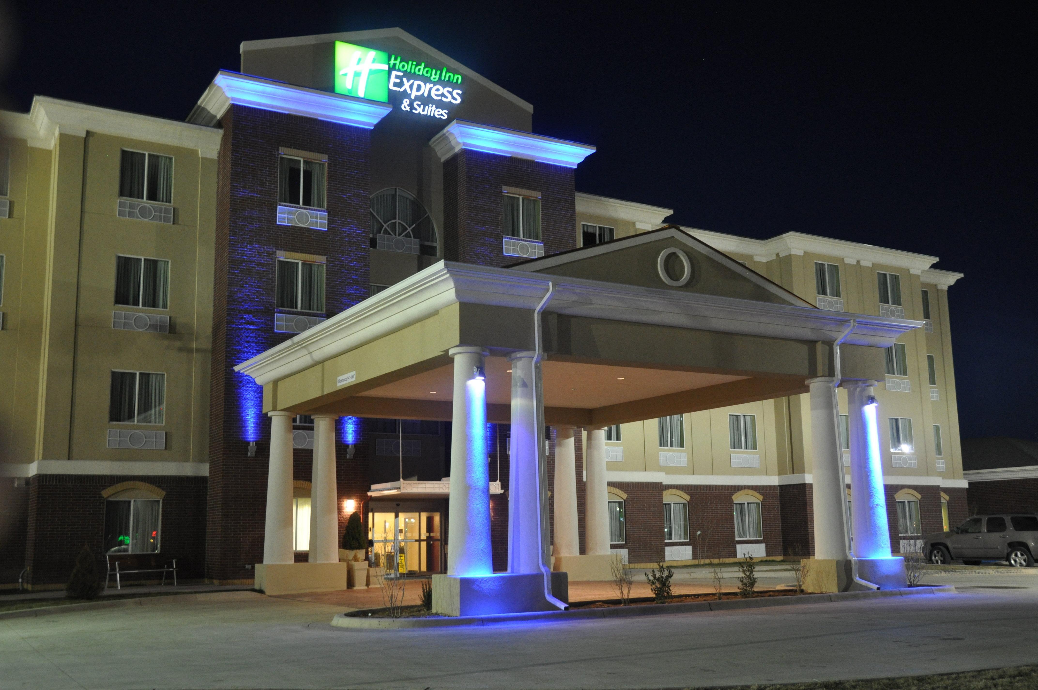 Holiday Inn Express Hotel & Suites Dumas By Ihg Экстерьер фото