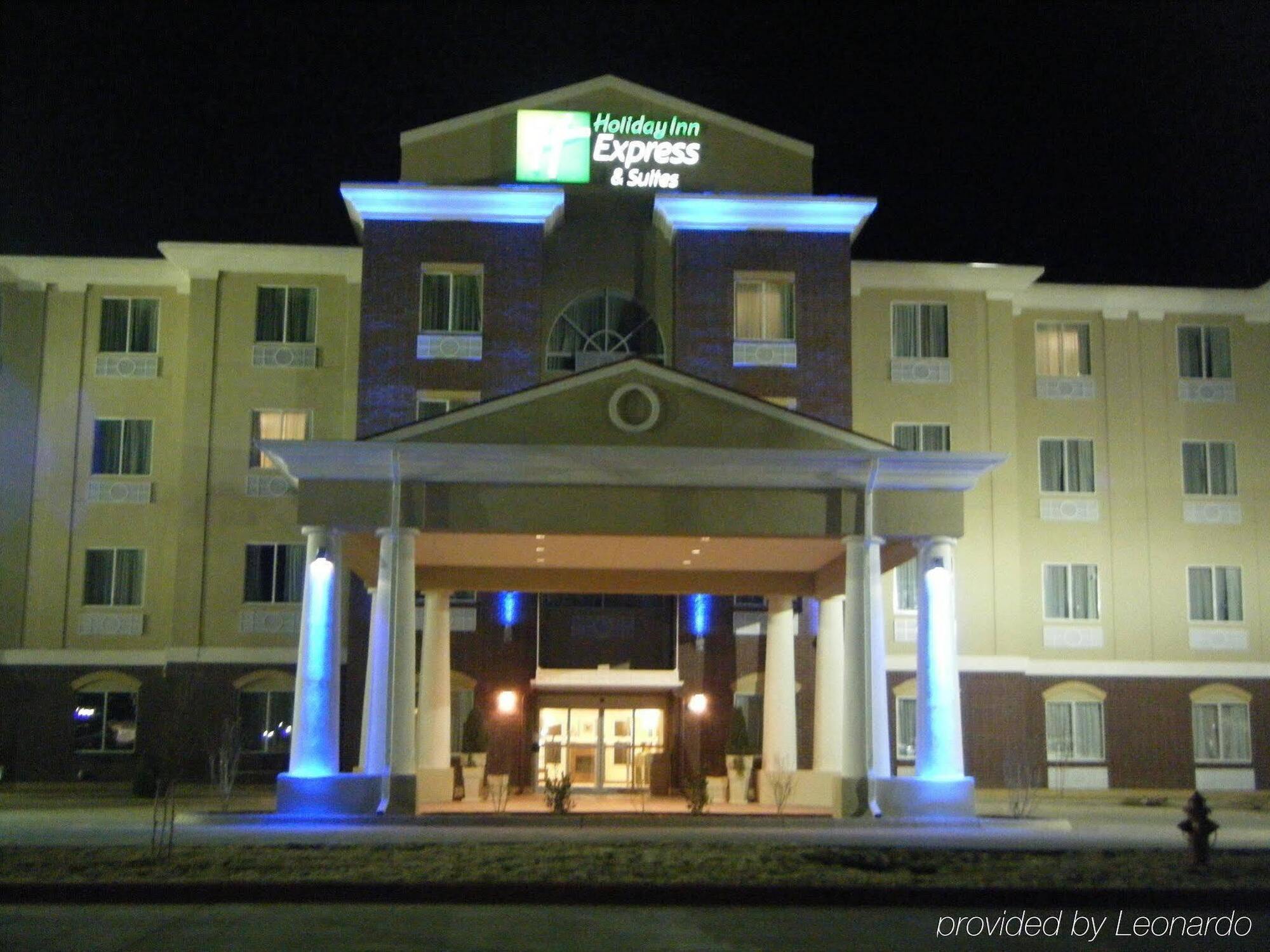 Holiday Inn Express Hotel & Suites Dumas By Ihg Экстерьер фото